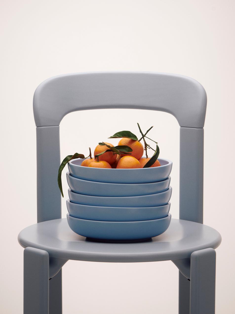 最新作の Sobremesa Serving Bowl – HAY BERLIN 食器